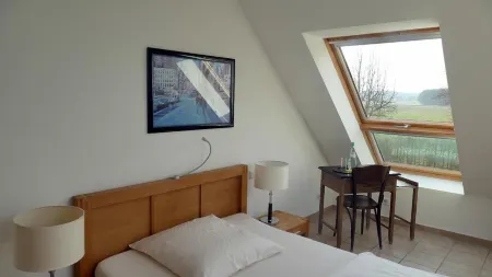 Lindenhof Gästehaus & Hofcafe Отели в г. Эммерих-на-Рейне