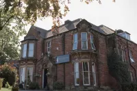 Pinegrove Hotel Hotels near Dalston