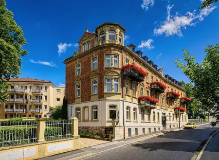 Kaiserhof Victoria Отели рядом с достопримечательностью «Museums Schloss Aschach»