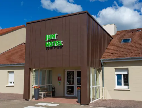 Logis Jum'Hotel Hotels in Saint-Geosmes