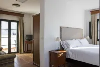 Hotel Tugasa Sierra y Cal