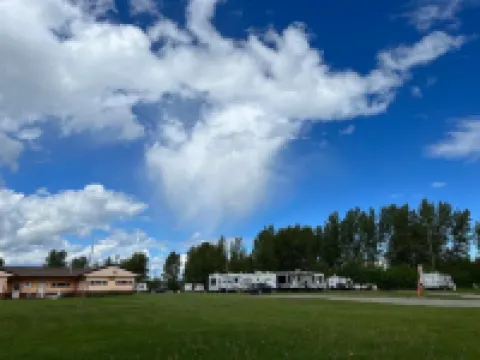 Airport Inn Hotels in Quesnel