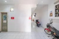 RedDoorz near STAN Hotel di Kota Tangerang Selatan