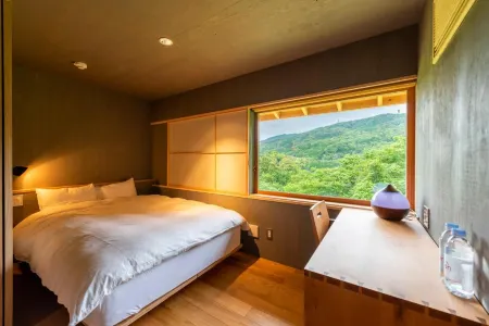 Katada Lodge & Villa Отели в г. Цу