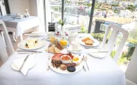 Driftwood B&B - breakfast