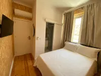 Amadora Boutique Hostel Hotels in Carnaxide