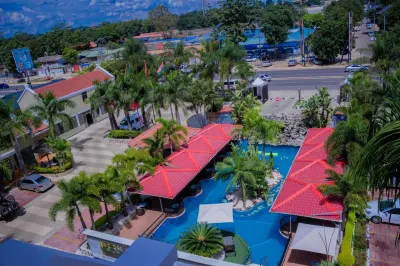Best Western Plus Paramount Hotel Hotels near Chinese Centre