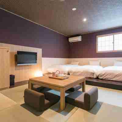 Asobe Rooms