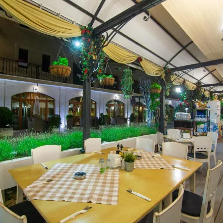 Hotel Mistral