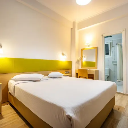 Athens City Hotel Отели рядом с достопримечательностью «Железнодорожная станция Виктория»