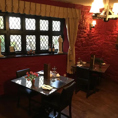 The Oxenham Arms Hotel Devon