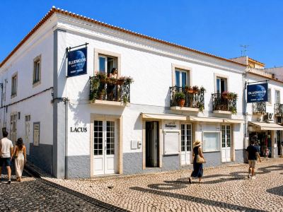 Blue Moon GuestHouse