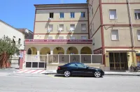 Caserta Deluxe Bis Hotel dekat Caserta Train Station