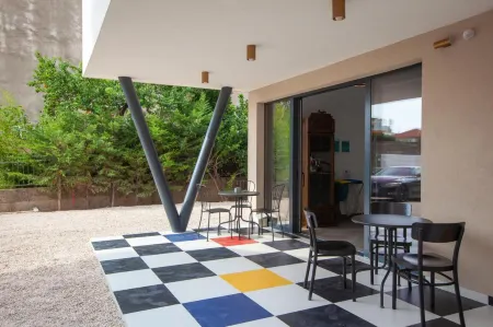 Subtub Hostel Makarska Отели рядом с достопримечательностью «Tucepi Beach»