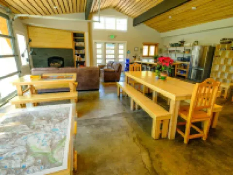 Eastside Guesthouse and Bivy Hotels in Bishop