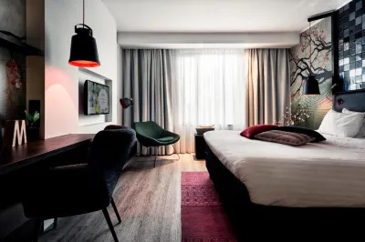 M Hotel Các khách sạn gần kerk Sint-Martinus