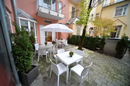 Bayer's Boardinghouse Und Hotel