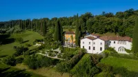 Borgo il Mezzanino Hotels in Salo
