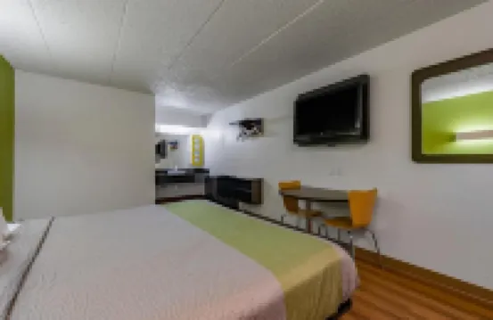 Days Inn by Wyndham Cincinnati I-71