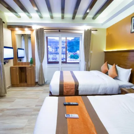 HOTEL LAKE STAR