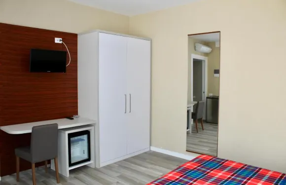 克里斯蒂娜酒店