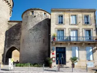 Logis Hôtel de la Tour Hotels in Libourne
