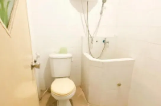 Hotel Shabine Rungkut Mitra RedDoorz Hotels in Rungkut