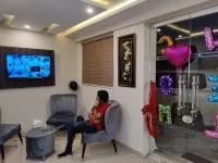 Red Fort Hotel Gulberg Hotels near Packages Mall