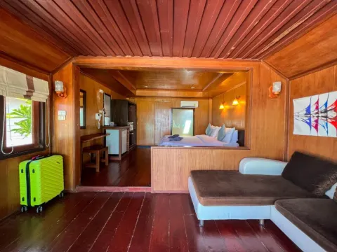 ห้องดีลักซ์พร้อมวิวทะเล(เตียงควีนไซส์)