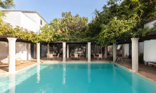 Bratsera Boutique Hotel