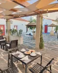 Luxury Palm Suites - Homestays