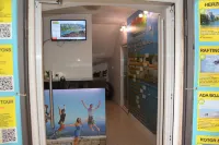 Montenegro Backpackers Home Budva - 2-Star