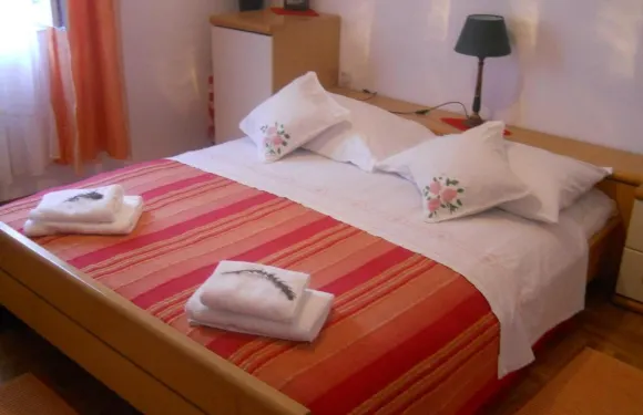 阿達諾瓦克公寓