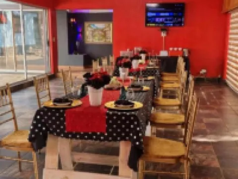 TEE CEE奇妙旅館 塔巴津比酒店