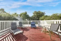 L'Etoile Apartments Part of the Oasis Casita Collection