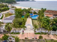 Hotel Castillo Huatulco & Beach Club Hotels near Bahia De Cacaluta