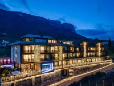 克里斯託夫酒店 阿皮亞諾蘇拉斯特拉達德爾維諾酒店