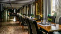 SL'Otel Budget - breakfast