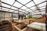 Hotel White Fields Hitec City, Hyderabad - Pet friendly