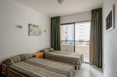 Luxmar Apartaments Отели рядом с достопримечательностью «Дворец Бенидорма»