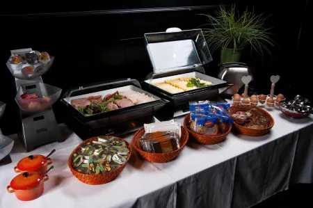 Hotel Benno Отели в г. Вельдховен