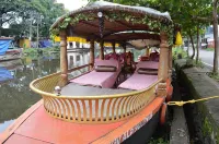 Golden Beach Home Stay