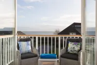 Easy Living - Ocean View
