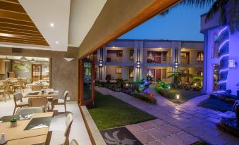 The Cycad Lodge & Chalets