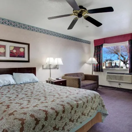 Carlsbad Inn , New Mexico