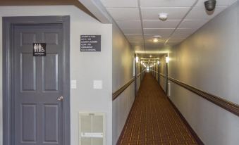 Super 8 by Wyndham Ardmore