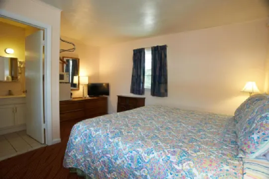 Clinton Motel Hotel di 