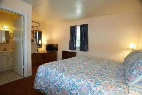 Clinton Motel Hotels in Madison
