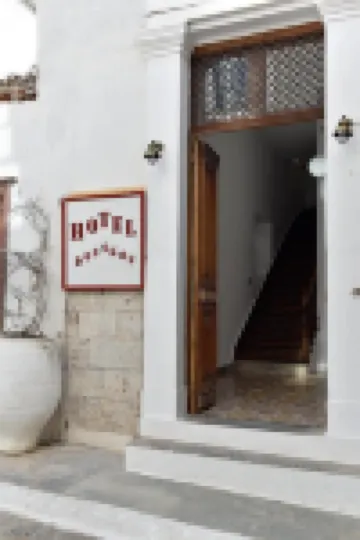 Douskos Guesthouse