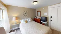 The Lakeview Inn & Cottages